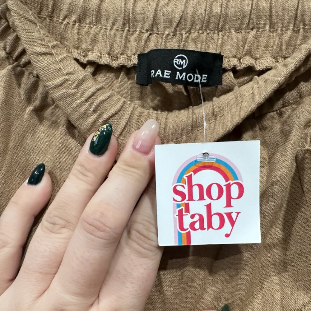 Khaki Two-Piece Shorts & Button-Up Set - Picture 7 of 8